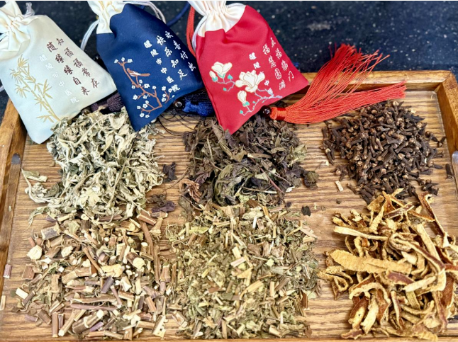 【中医有方】醴陵市中医院国医馆推出自制“中药防蚊香囊”